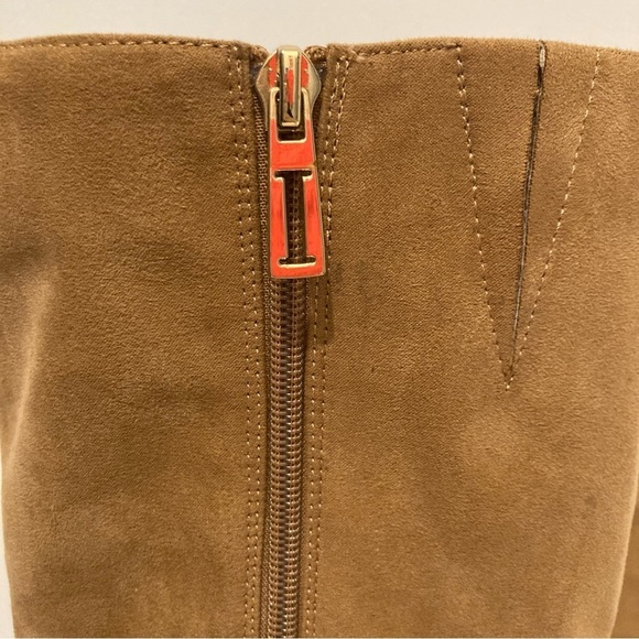 Isaac Mizrahi Abbot Boots Womens Size 6.5 Faux Suede Tan Knee High Heel Boot - Picture 6 of 15